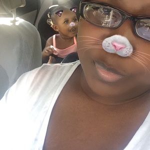 Meet your Posher, Joniece